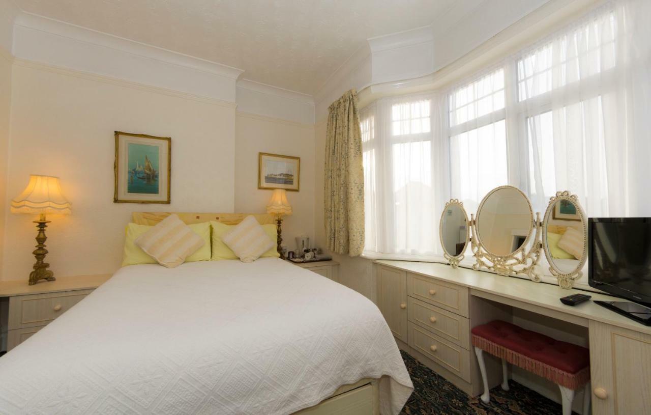 Shoreline Accommodation Bournemouth Exterior foto